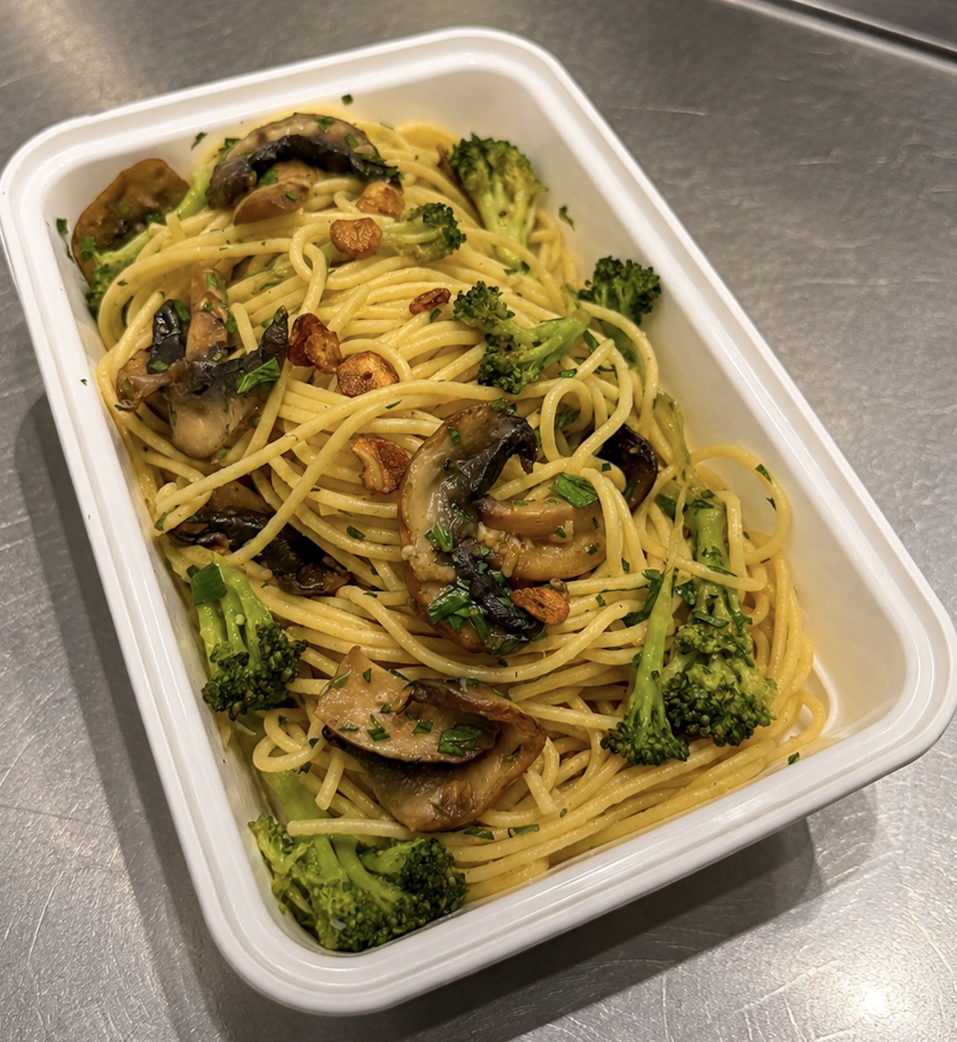 Macarrão de Cogumelos e Brócolis (Vegan)