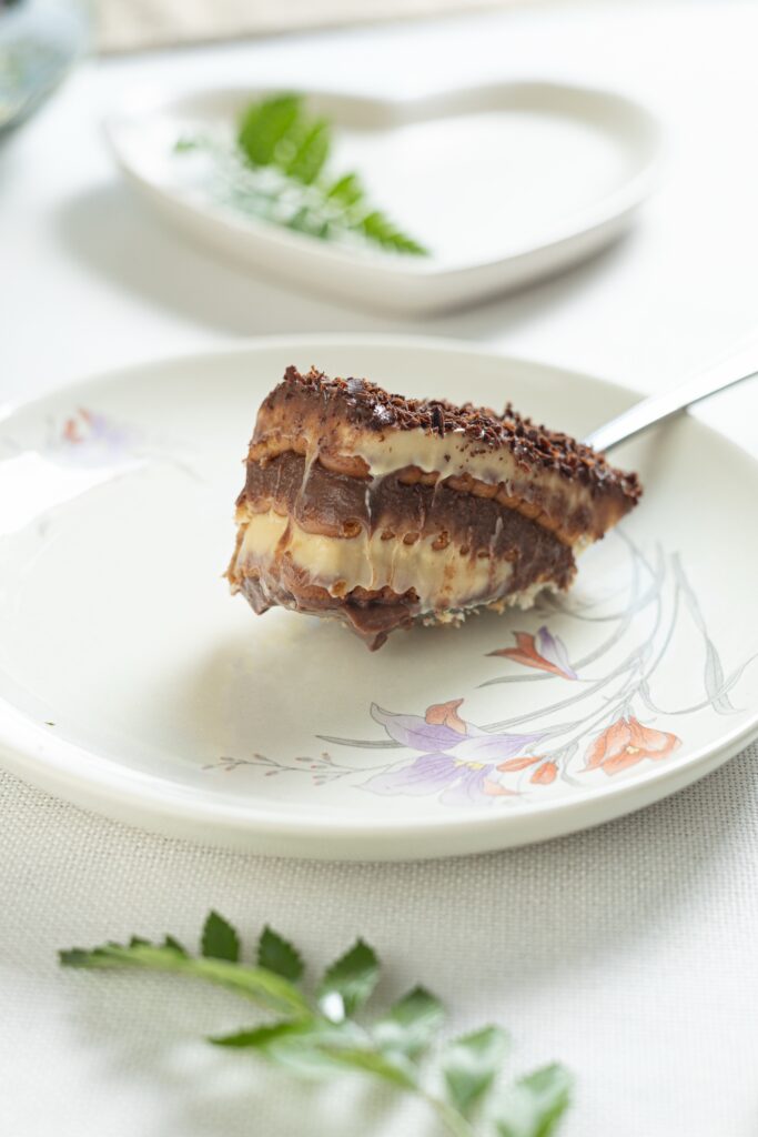Pavê Artesanal: Brazilian layered dessert of cream and soaked cookies